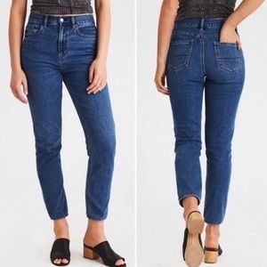 American Eagle hi rise mom Jean
